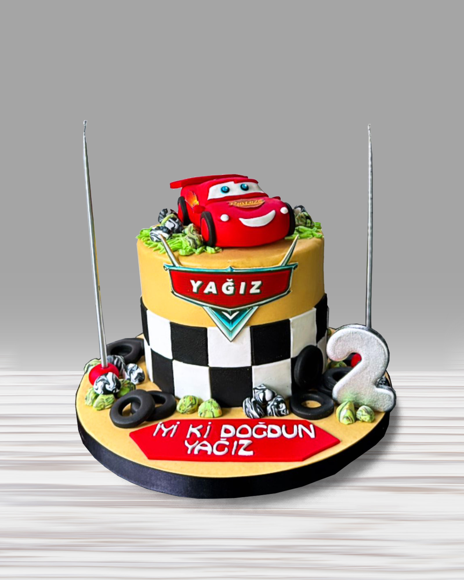 Cars Araba Doğum Günü Pastası Konsepti